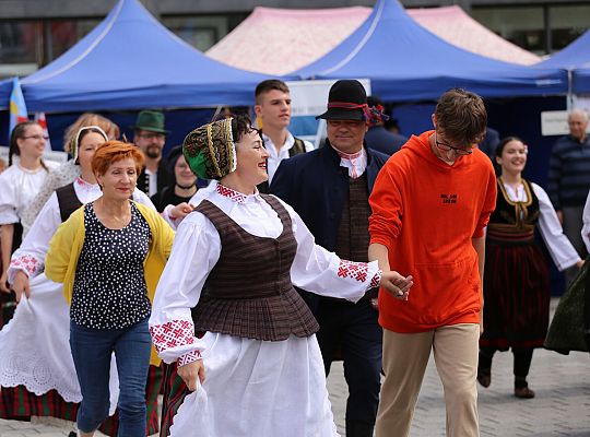 Muzyka Regionów 2023 - Integracja Kultur poprzez Tańce i Muzykę!