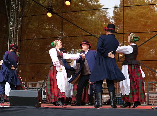 Muzyka Regionów 2023 - Integracja Kultur poprzez Tańce i Muzykę!