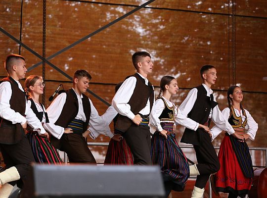 Muzyka Regionów 2023 - Integracja Kultur poprzez Tańce i Muzykę!