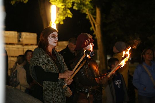 Spacer z Duchami Krzyżaków
