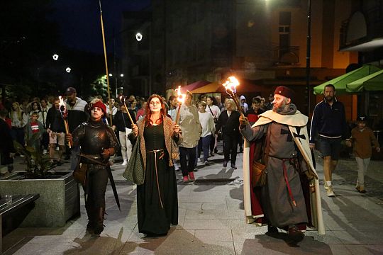 Spacer z Duchami Krzyżaków