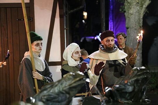 Spacer z Duchami Krzyżaków