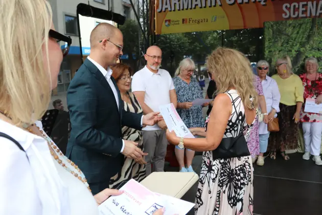Lębork w detalu - finał pleneru malarskiego Stowarzyszenia TAK na Jarmarku św. Jakuba