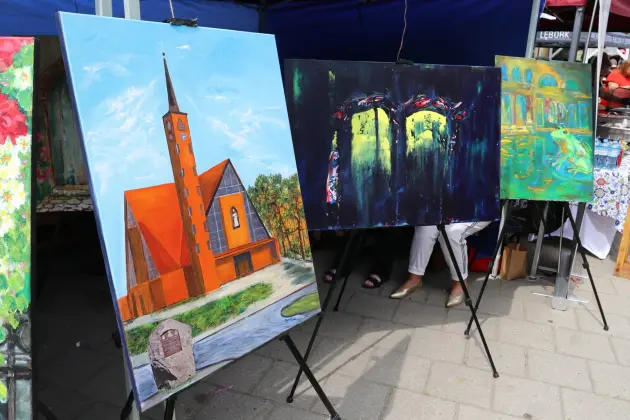Lębork w detalu - finał pleneru malarskiego Stowarzyszenia TAK na Jarmarku św. Jakuba