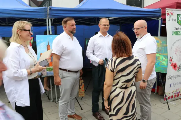 Lębork w detalu - finał pleneru malarskiego Stowarzyszenia TAK na Jarmarku św. Jakuba