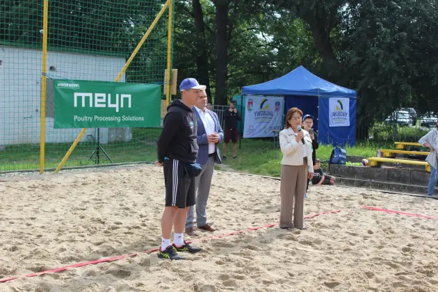 Emocje do ostatniej piłki. 18. Jakubowy Turniej Siatkówki Plażowej zakończony zwycięstwem duetu z Rumi